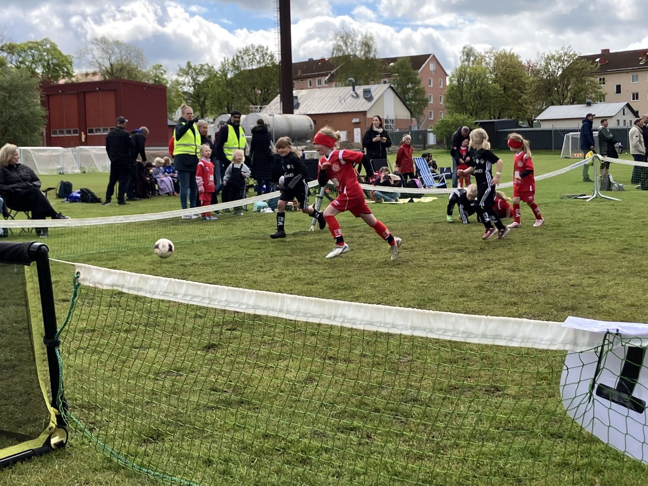 Årets första poolspel den 17 maj i Falköping. Nu är det dags för spel på Ekvallen.