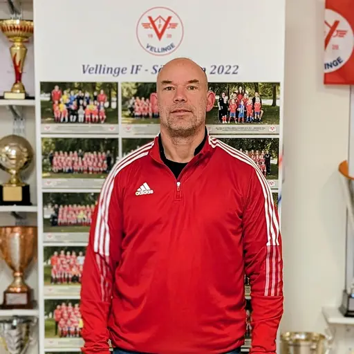 Från vänster: Bengt Månsson (Huvudtränare), Jörgen Eriksson (Assisterande tränare) och Hampus Forsén (Assisterande tränare)