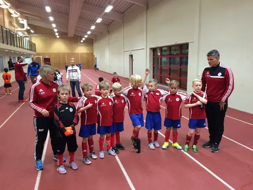 VellingeCupen Lions spelas under tre helger med totalt 274 lag både pojkar och flickor i åldersgrupper 8-13 år. Under cupen spelas totalt 636 matcher!!!