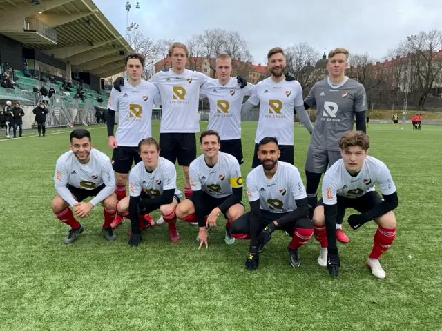 Startelvan minus Stefan O.