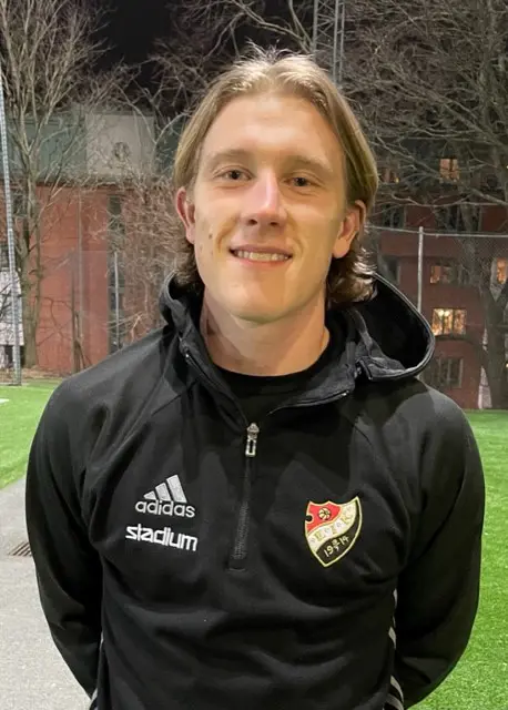 Jakob Strandsäter innan träning på Hammarby IP