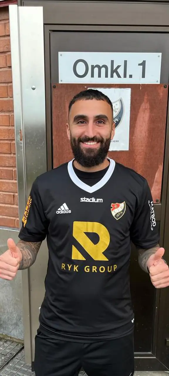 Charbel på första träningspasset med sin nya klubb