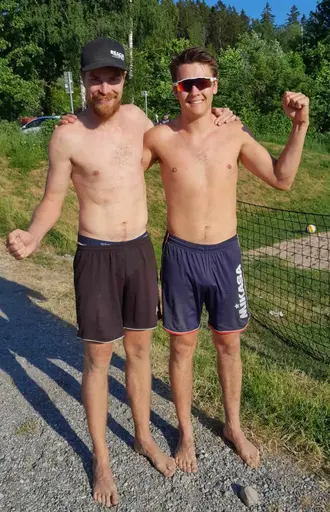 Segrare SBT 3* Gustav Molin/Simon Apelthun och Emma Spets/Malin Evrenos