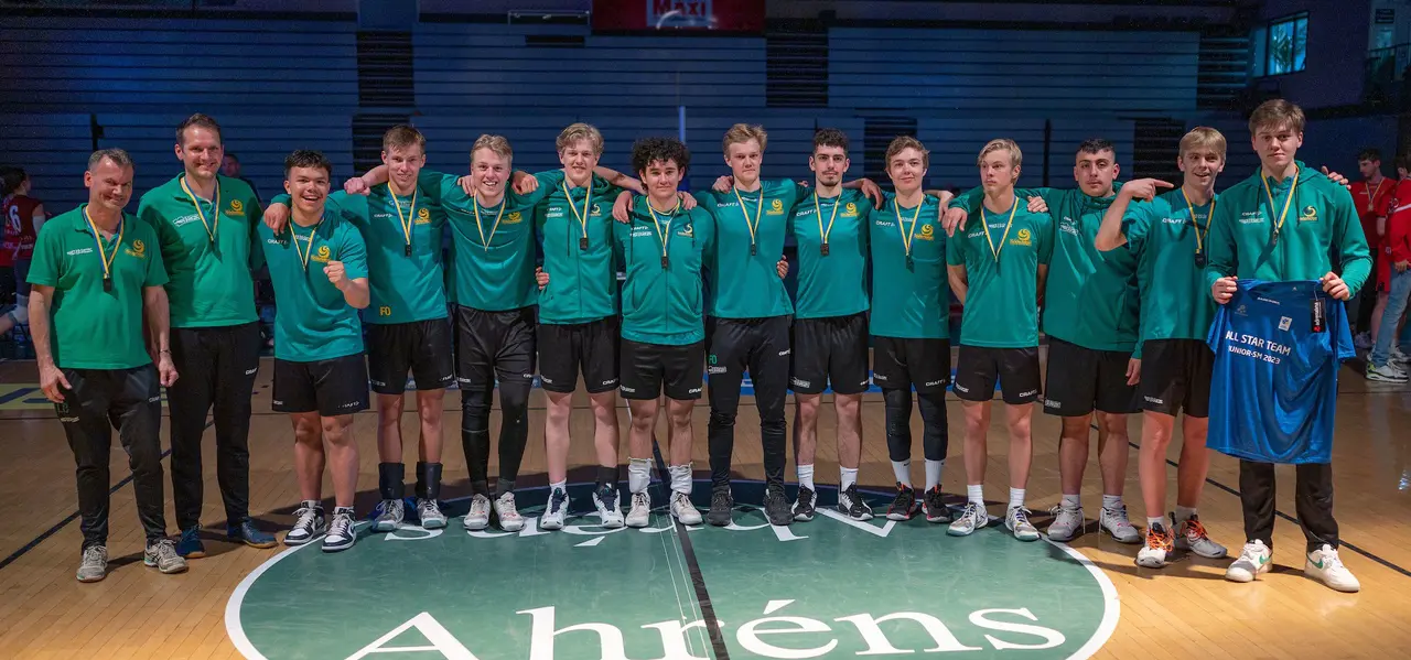 Lasse, Bart, Alex, Melker. Rasmus, Lucas, Edvind, Fabian, Dario, Isak, Gustav, Lukas, Valdemar, Adrian