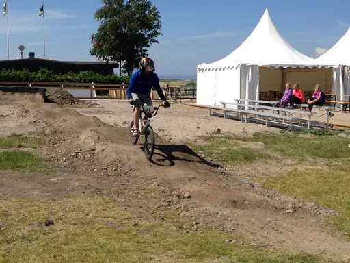 Många glada barn och ungdomar fick möjlighet att prova på vad Malmös idrottsföreningar har att erbjuda! Allt med Olympiska förtecken.