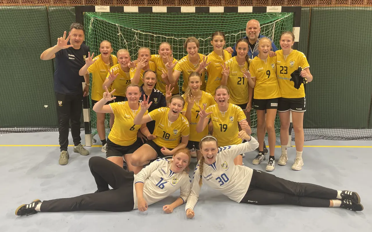 Efter dagens sista match i Västertorpshallen och en sista urladdning med 26-8 mot KFUM Trollhättan