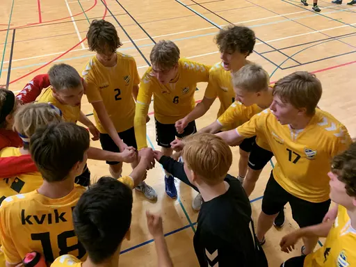Översta bilderna från Stapelbädden (P16) och de nedre bilder från Mörrum (P15)
