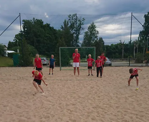 Även spel mot föräldrarna och en härlig grillkväll.