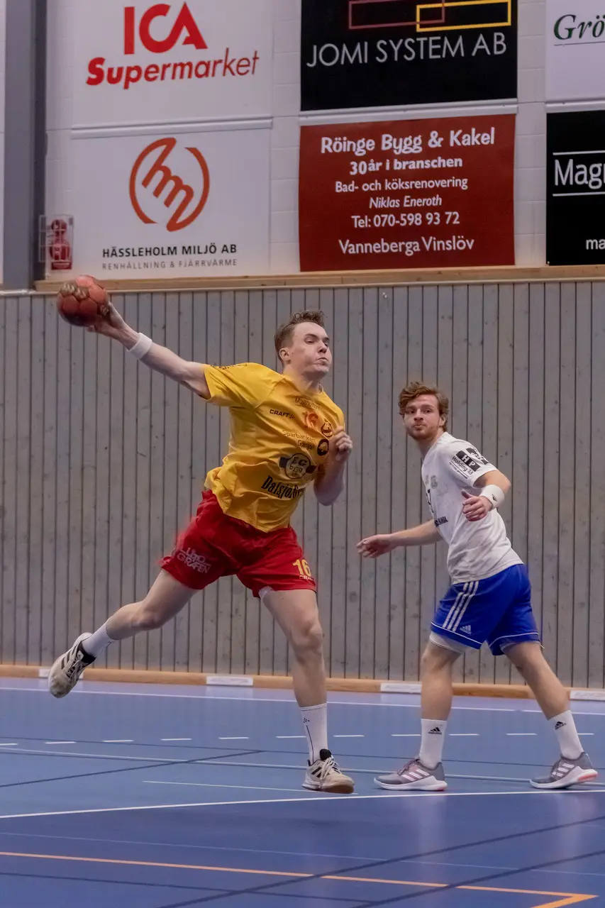 Christian Cosmo förlänger med Vinslövs HK