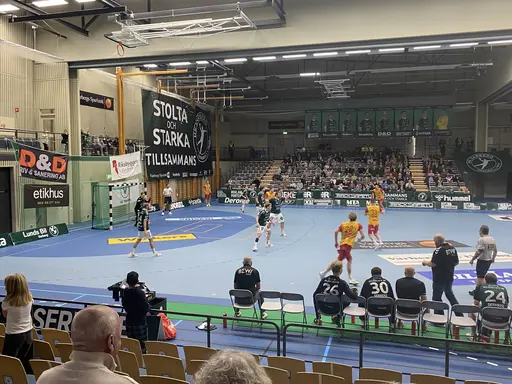 Bilder från matchen i går med bl.a Chris Heyers 19-18 på straff i mitten på andra halvlek 