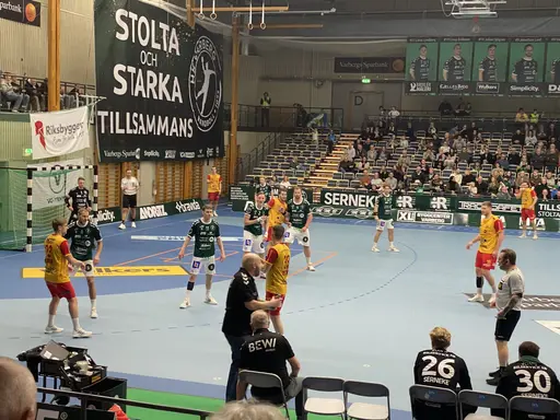 Bilder från matchen i går med bl.a Chris Heyers 19-18 på straff i mitten på andra halvlek 