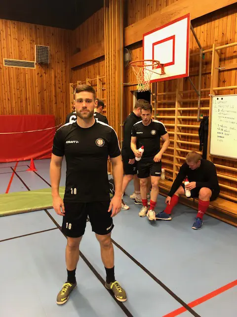 En nöjd Rasmus Fröjd som precis har avslutat ytterligare ett fyspass med spelarna.