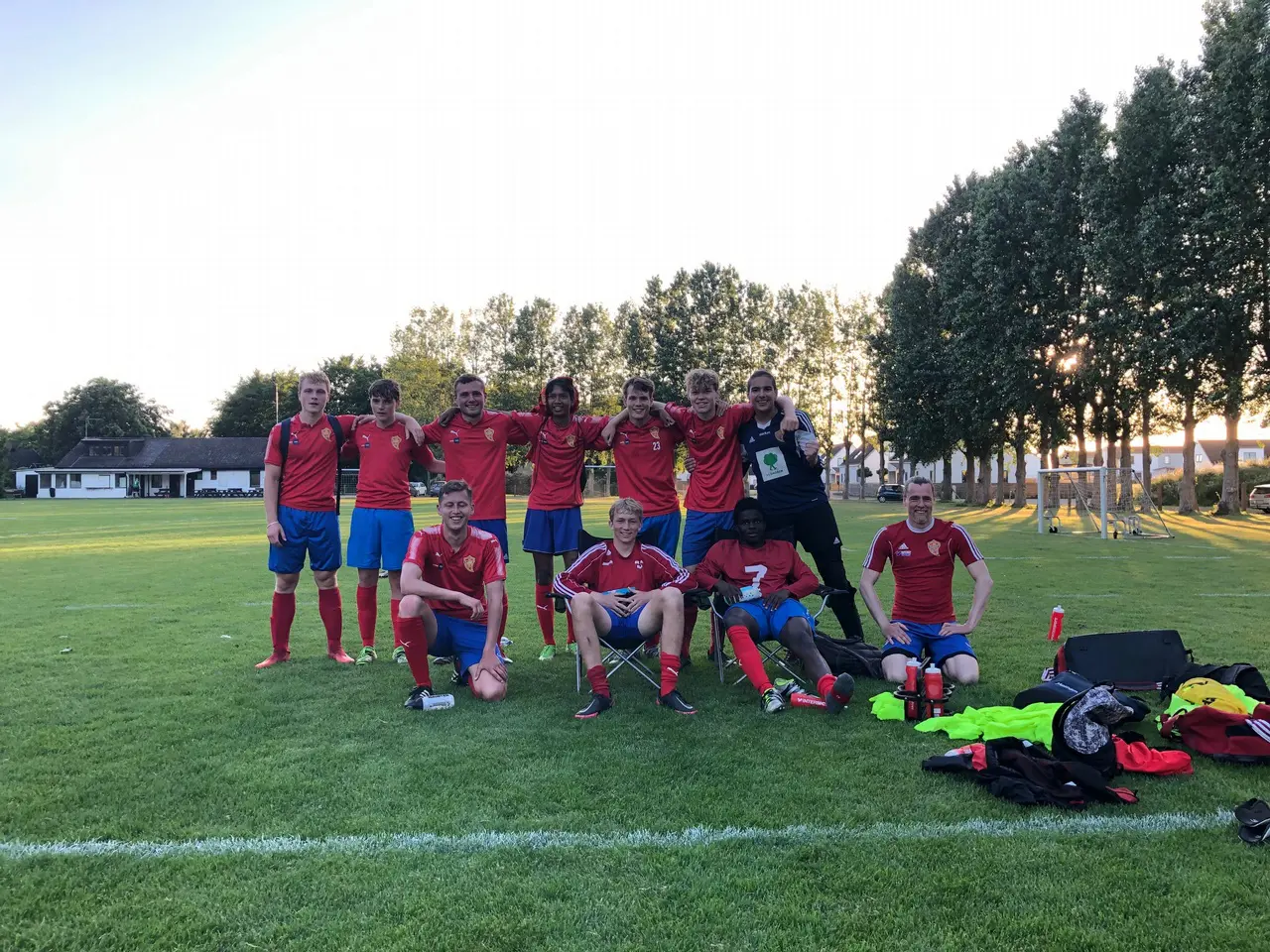 backre raden Rasmus Simon Henke James Fritiof Herrminator Phille främre raden Kelvin Tore Godfred Jerry