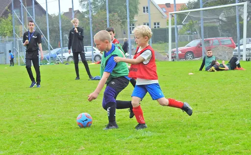 P8 hade två lag, P9 hade 1 lag och P10 hade också ett lag. Alla mötte alla – 3 matcher för varje spelare. Foto: Daniel Nunez