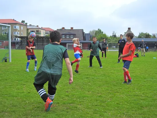 P8 hade två lag, P9 hade 1 lag och P10 hade också ett lag. Alla mötte alla – 3 matcher för varje spelare. Foto: Daniel Nunez