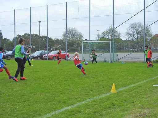 P8 hade två lag, P9 hade 1 lag och P10 hade också ett lag. Alla mötte alla – 3 matcher för varje spelare. Foto: Daniel Nunez