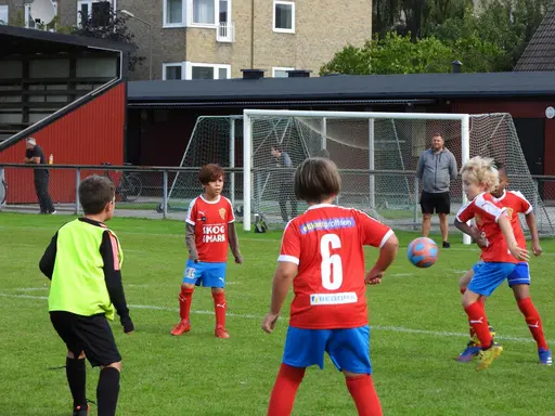 LB07 spelar bra och fint, men BK Flaggs P8:or visar större hunger. Till slut en klar seger för Kirsebergslaget. Foto: Daniel Nunez