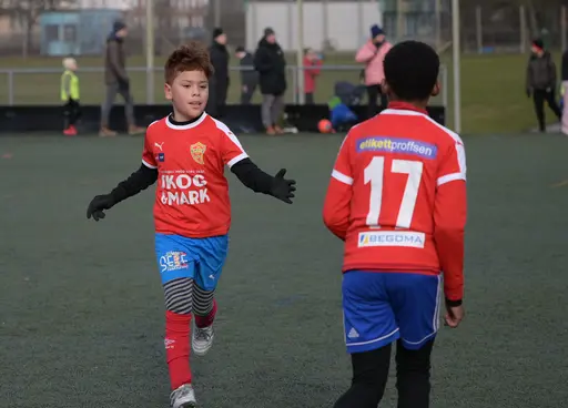 Det var en härlig fotbollsdag i lördags. Vi hade två lag i spel och det var fina insatser av båda – och på kvällen kunde MFF vinna mot IFK Värnamo i svenska cupen. Foto: @daniel_nunez_film_foto