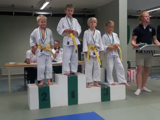 Anna Guld, Alvin Brons och Karl Brons