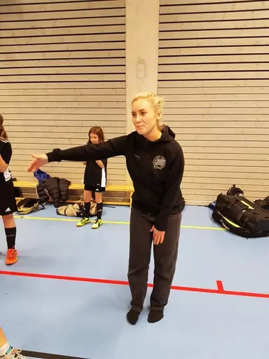Ellen Gibson med F11