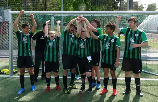 Div 5-laget och Div 4-laget före och efter matcherna