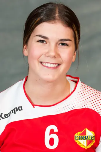 De båda M6-spelarna Jonna Lindgren & Emilia Holmström bjuder på energi i söndagens match mot Uppsala HK. Foto: Donald Swahn