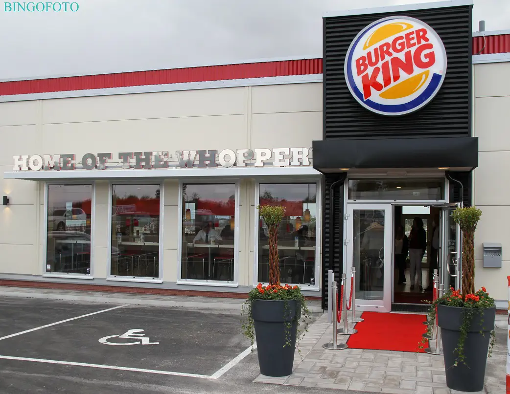 På lördagens invigdes Burger Kings nya lokaler i Rosersberg och blir en stark partners till RIK. Foto: Magnus Granhagen.