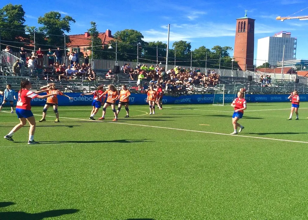 Rosers F00/01 inledningsmatchen