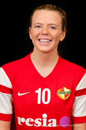 En trio effektiva spelare i lördagens segermatch mot SK Tirfing. Jonna Lindgren, Sandra Blom & Emma Berg.