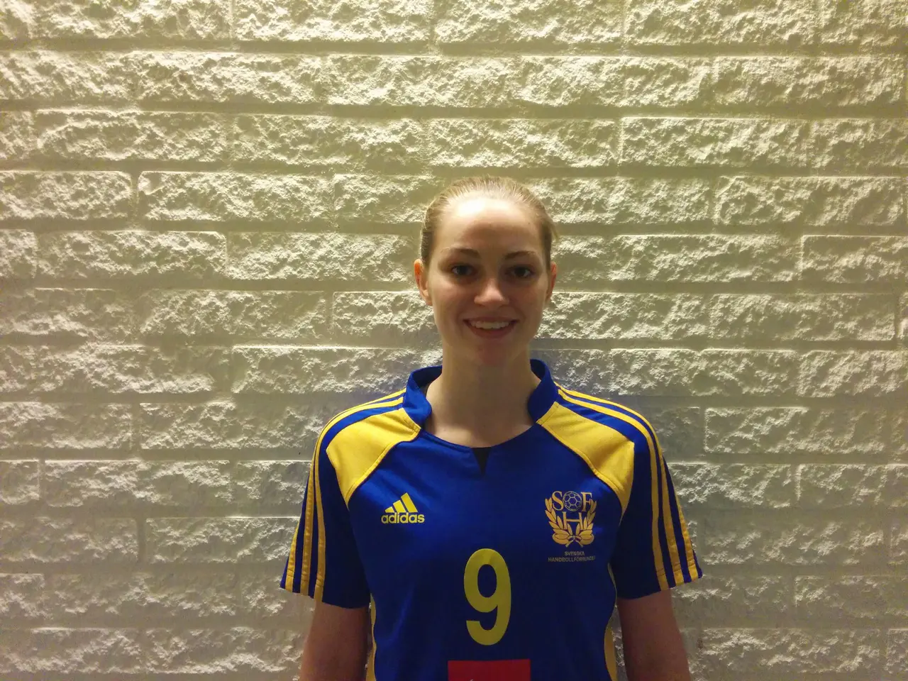 Kristin Thorleifsdottir i de blågula färgerna från tisdagens All Star Team match.