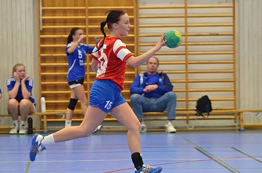 Kimberlie Pettersson kvitterar och blir matchjälte!