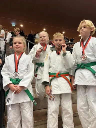 Glada medaljörer 