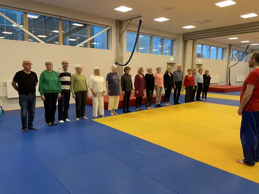 Första träningen med fallträning för + 65. Varje lördag 14-15 i vår dojo.