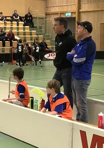 Succé i kiosken, sekretariatet och på planen!