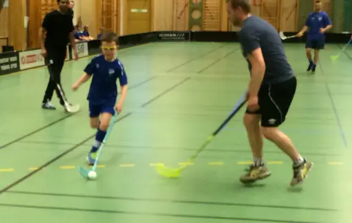 Föräldrarna fick bekänna färg mot barnen!