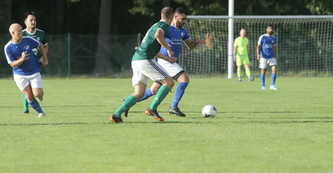 Matteus Shamoun gjorde ett av FIF:s två mål i 2–4-förlusten mot Mariestad BK.