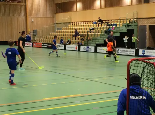 Föräldrarna fick bekänna färg mot barnen!