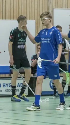 Samtliga spelare som representerar Västergötland i SM för 16-åringar. (Foto: Habobild.se)