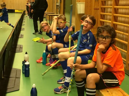 Föräldrarna fick bekänna färg mot barnen!