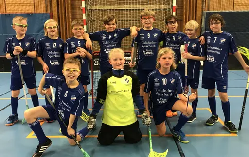 Matchsugna FIF:are öste på i Mariestad. Theo S, Ville B, Albin J, Jacob, Simon Ö, Zlatan, Simon M, Adam, Elias V, Anton, Fabian.