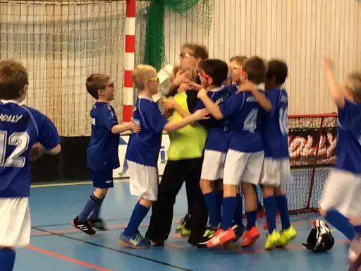 Sista matcherna för säsongen 15/16 med fint passningsspel och fina avslut!