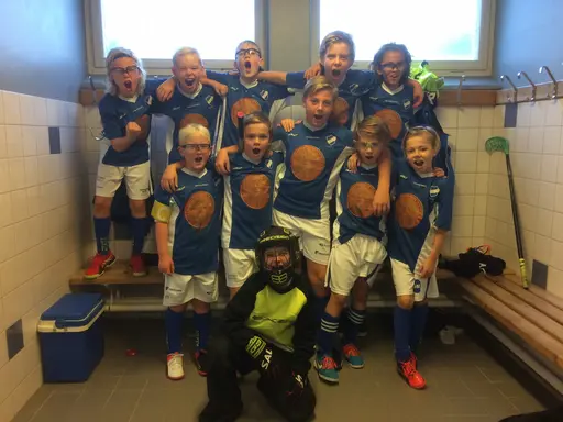 Vilket kanonsammandrag grabbarna bjöd oss på. Då får man stå ut med en och annan bonnahög.