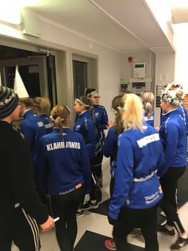 Givetvis Lucia, tärnor och stjärn"gossar"