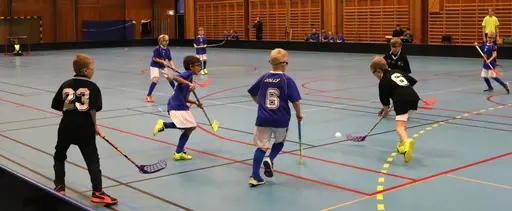 Glödhett spel trots utelåsta i -10 grader i 30 min. Imponerande!
