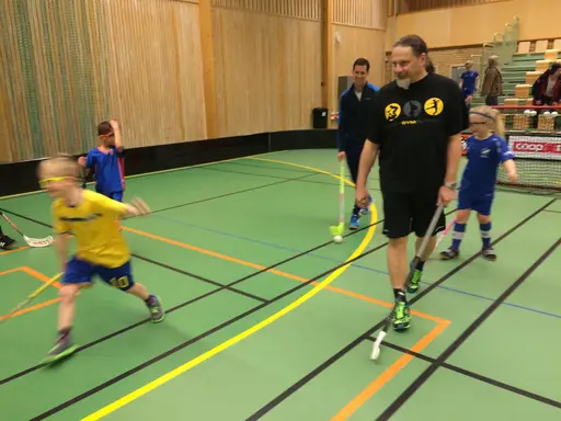 Föräldramatch, prisutdelning och korvätning stod i fokus på 09-avslutningen.