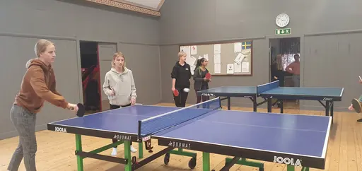 Fröjered/Korsberga damlag börjar med pingis