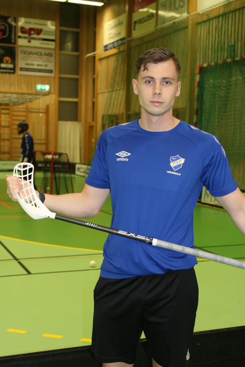 Simon Gustafsson på sista träning innan morgondagens match.