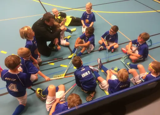 Glödhett spel trots utelåsta i -10 grader i 30 min. Imponerande!