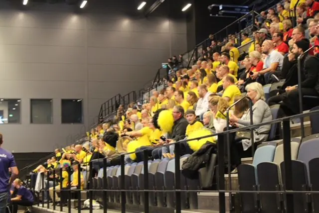 Gulaväggen väntar på Er!