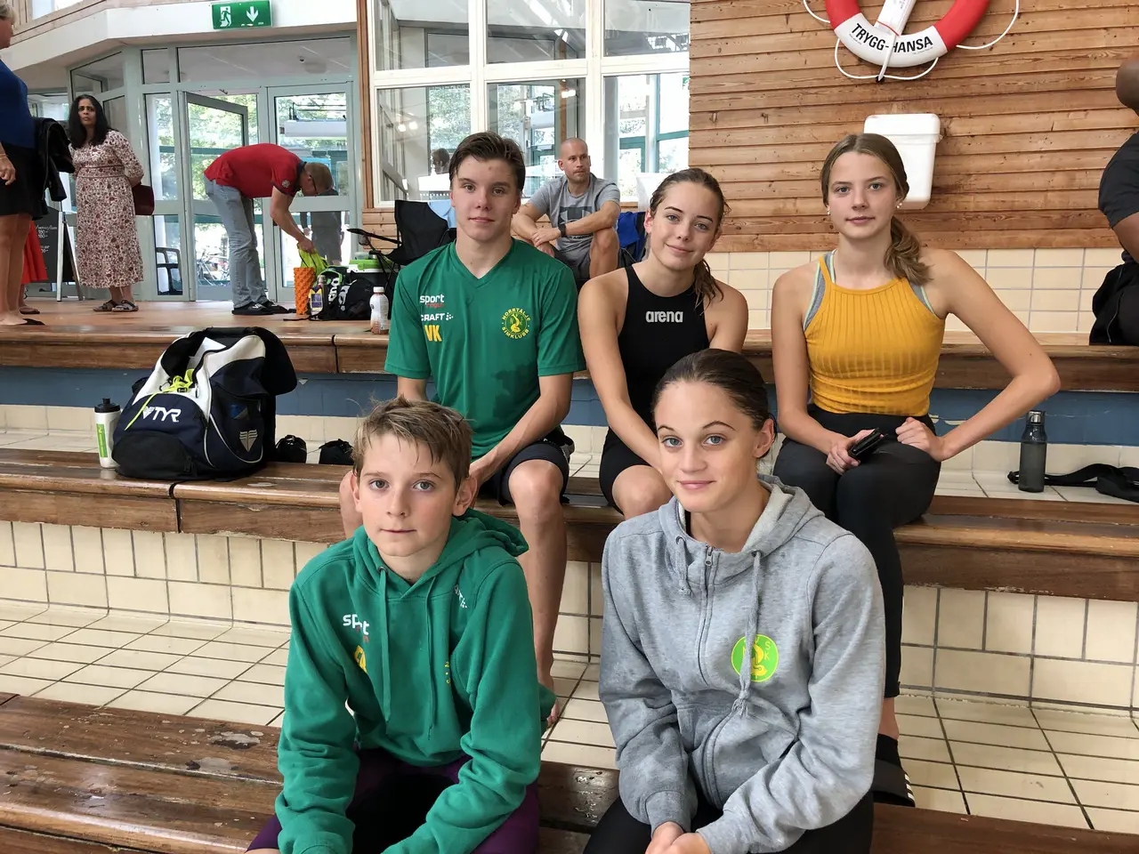 Övre raden: Victor, Willma, Viola. Nedre: Emil, Moa